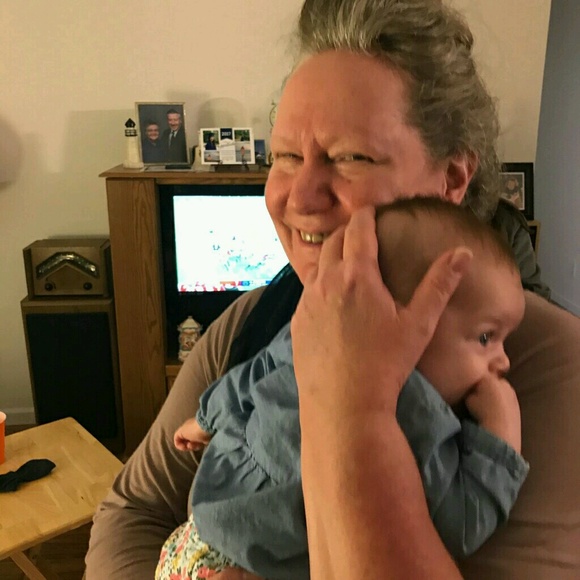 Meet your Posher, Joyce - Picture 1 of 1